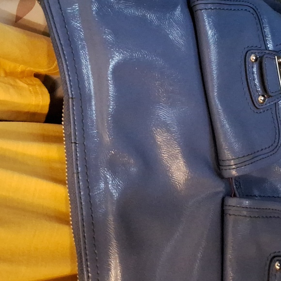 Coach Daisy Poppy Liquid Gloss - Picture 4 of 9